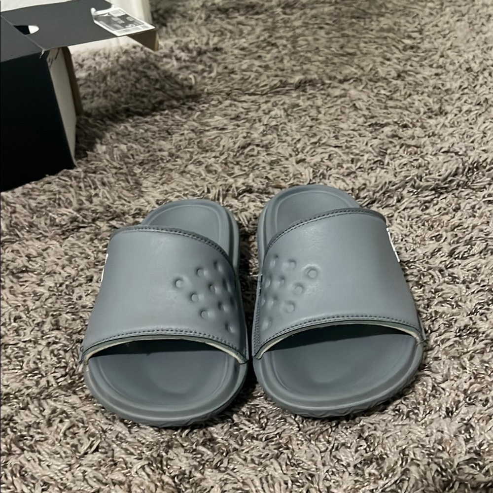 Jordan Play Slide Gray Slide Sandals